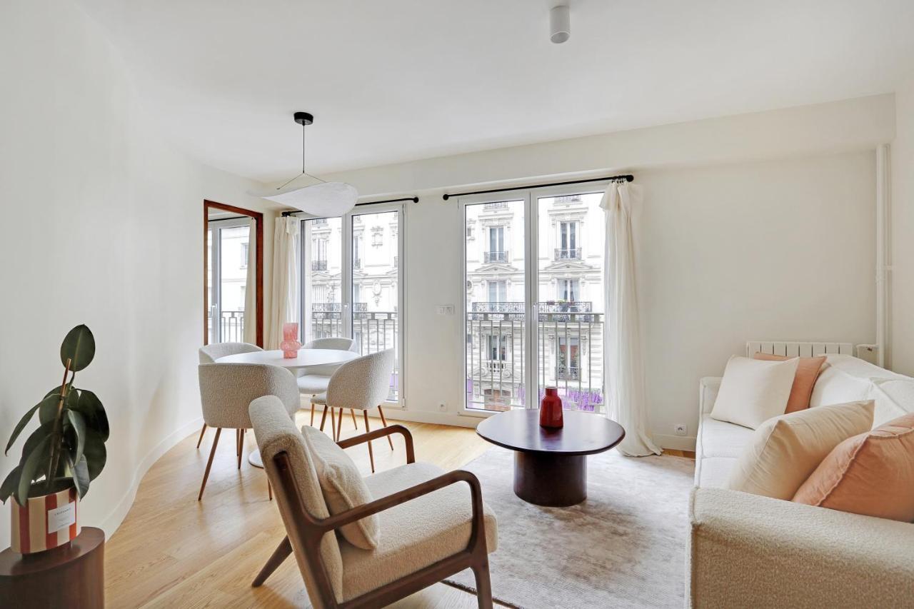 Pick A Flat's In Saint-germain - Rue De Sevres Parigi